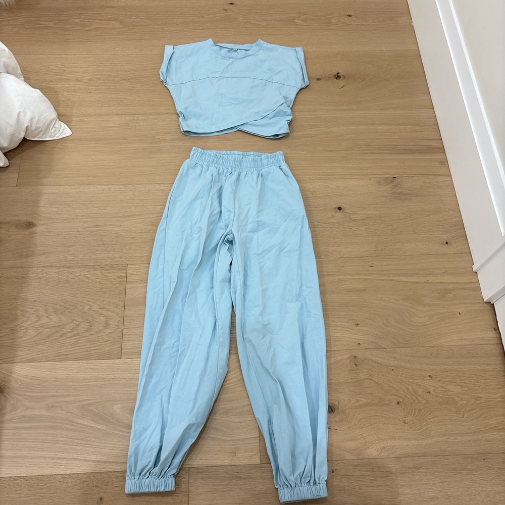 SHEIN Light Blue Crop Top and Jogger Set